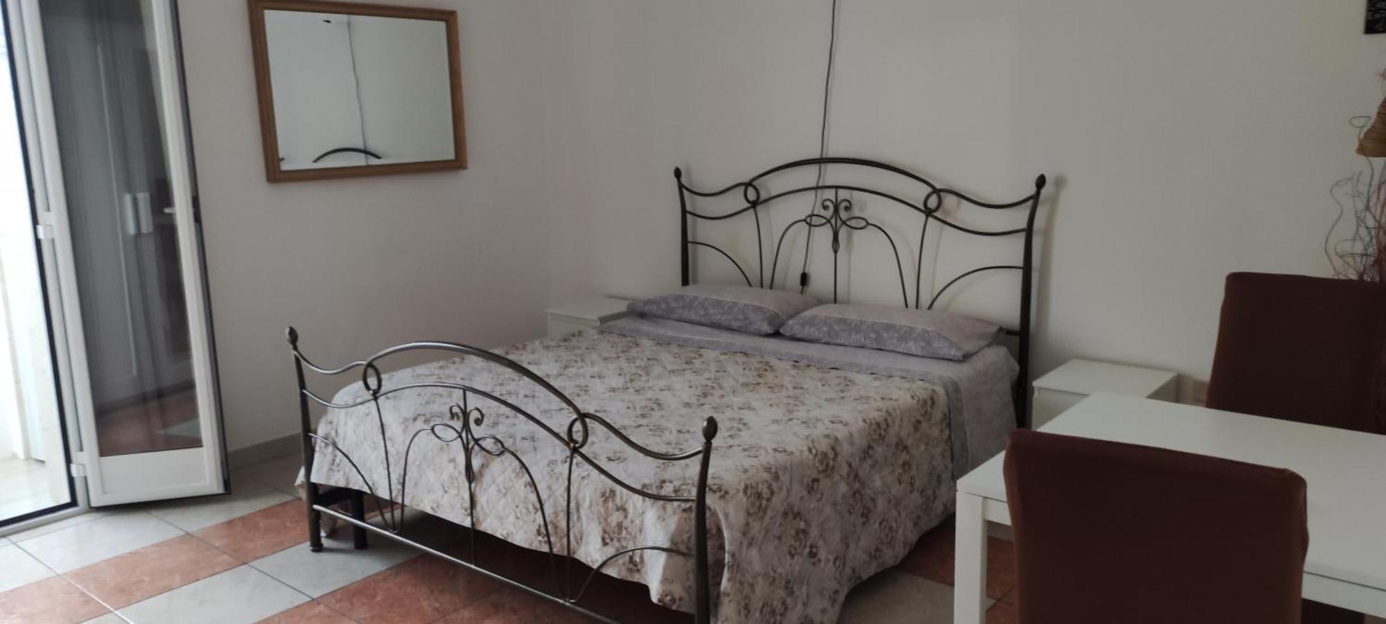 Da Vinci Affittacamere Borgo Taranto Esterno foto